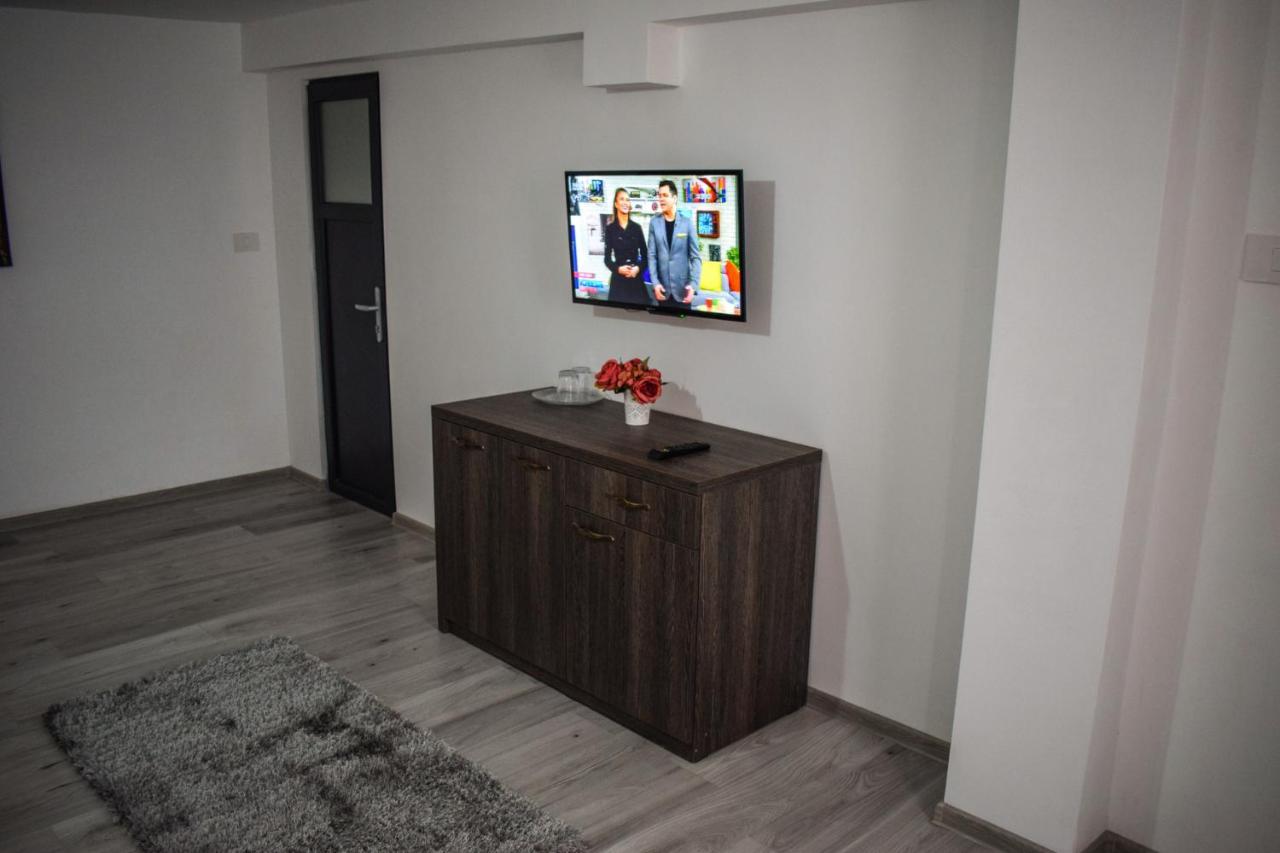 B House Rooms Iasi Luaran gambar