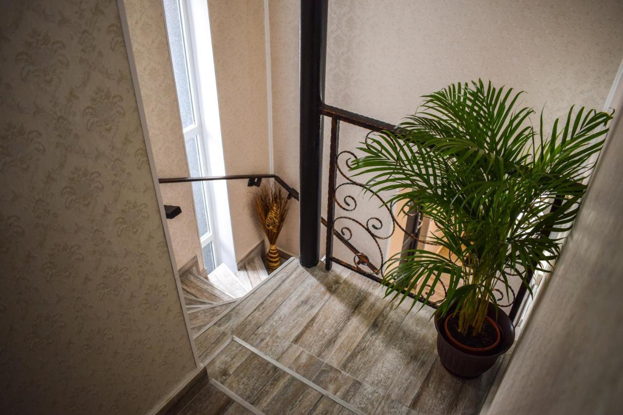 B House Rooms Iasi Luaran gambar